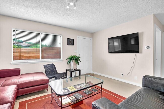 Foto del edificio - 3404 Willowrun Cove