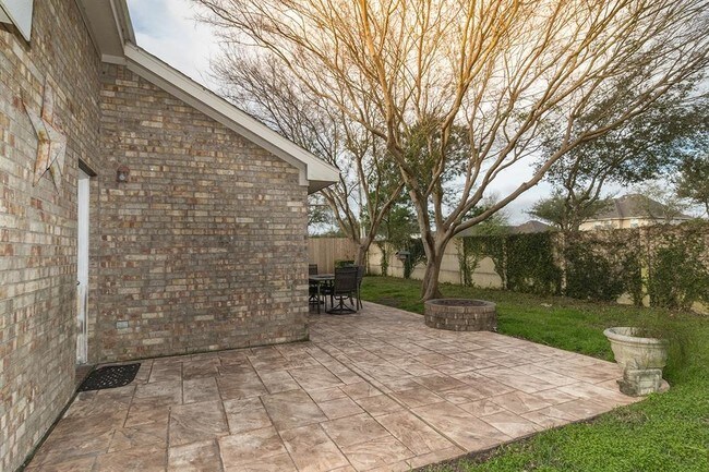 Building Photo - 849 Crystal Bay Ln