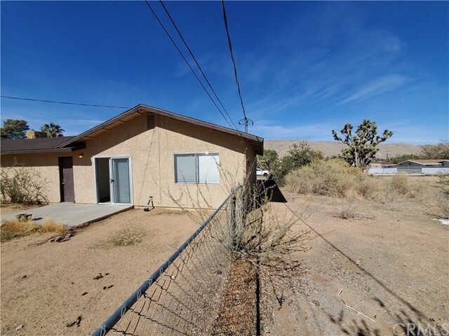 Building Photo - 55653 Pueblo Trail