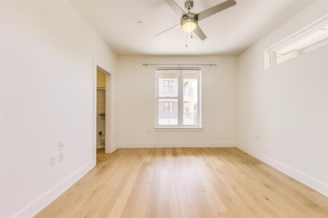 Foto del edificio - 2801 Dulce Ln