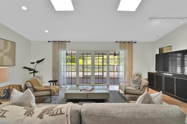 Building Photo - 13684 Exotica Ln
