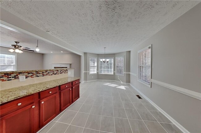 Foto del edificio - 76 Riverbend Trail