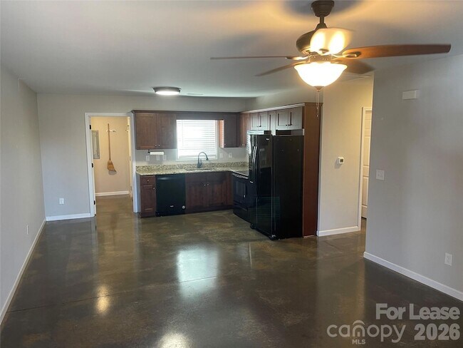 Foto del edificio - 4427 Dillbrook Ln