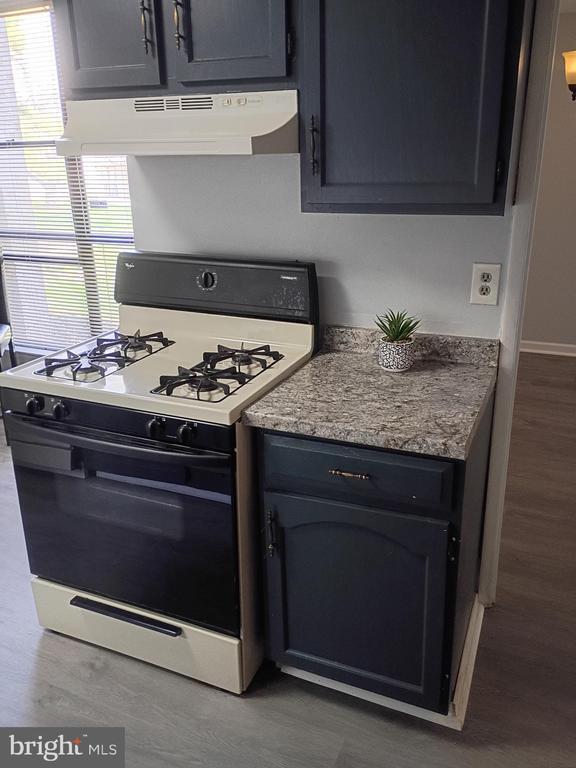 Foto del edificio - 3331 Huntley Sq Dr