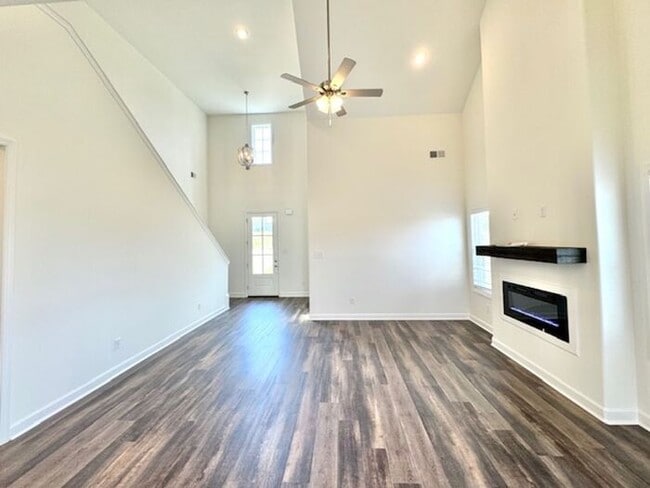 Building Photo - OPEN HOUSE! Now Leasing 4br/2.5 bath- Oakland- New Construction