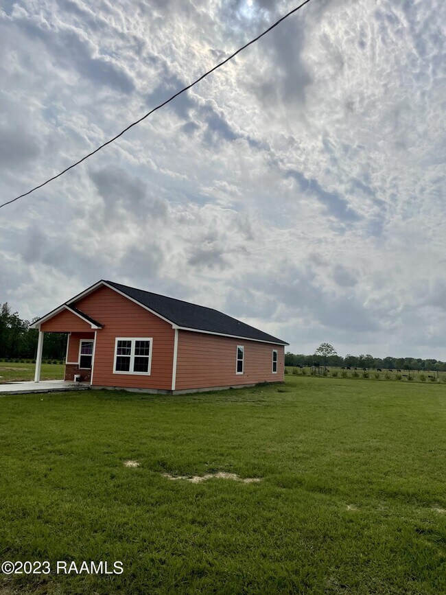 175 Le Village Loop, Opelousas, LA 70570 House Rental in Opelousas