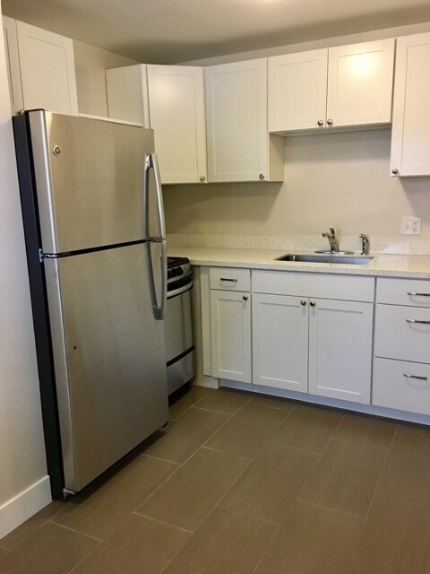 Foto del edificio - 422 E Emerson Ave