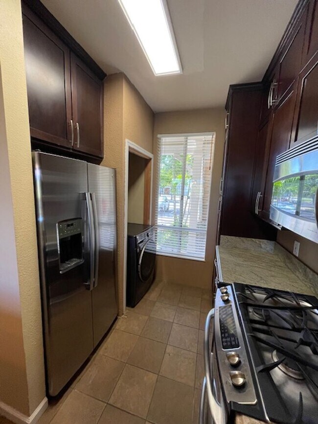 Building Photo - 91-1058 Kekuilani Loop #P1402