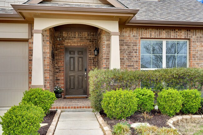 Foto del edificio - 117 Oakmont Dr