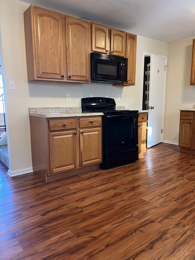 Foto del edificio - 508 Berkshire Ln