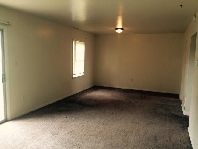 Building Photo - 6502 Carefree Ln
