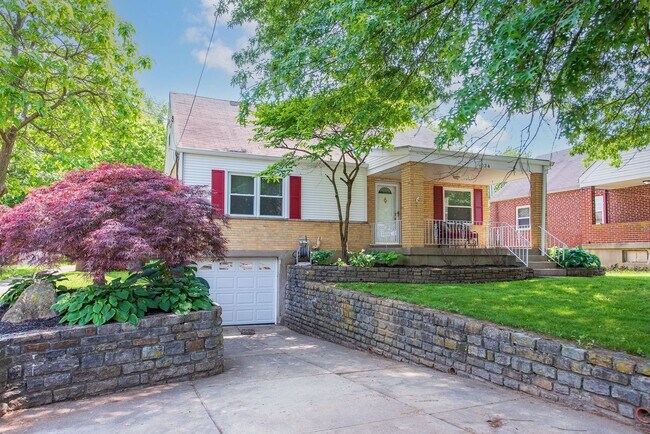 Photo - Beautiful 3 bed 2 bath Home - AVAILABLE NOW!