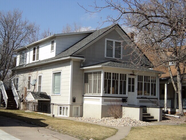 Building Photo - 325 S Sherwood St