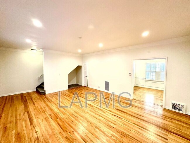 Foto del edificio - 107 Kings Rd