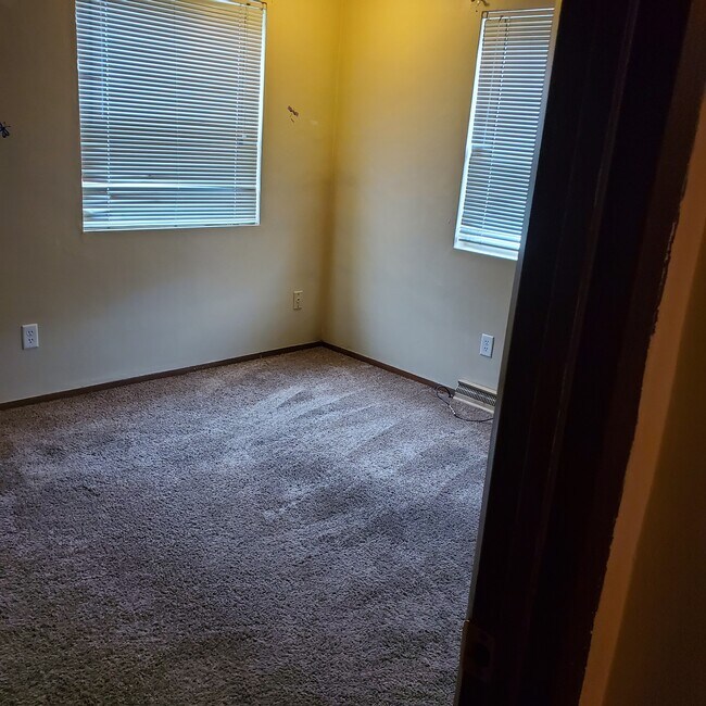 Building Photo - 41 Woodmere Ct