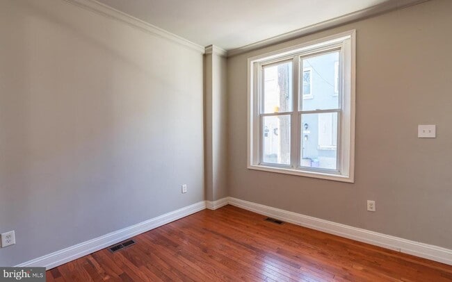 Building Photo - 1727 N Marston St