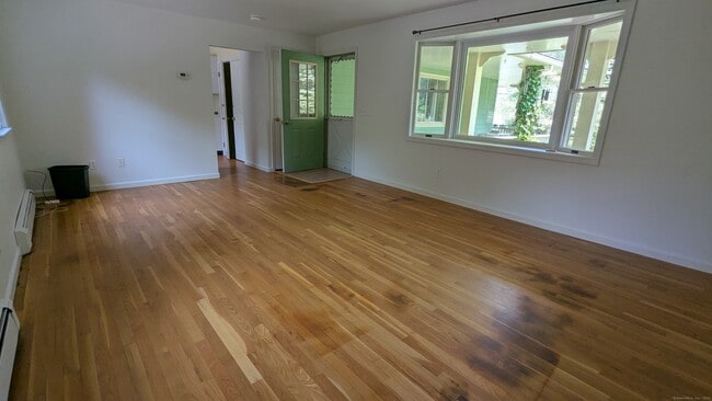 Building Photo - 117 N Taylor Ave