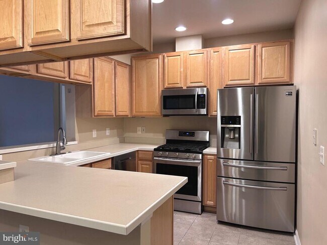 Foto del edificio - 2921 Deer Hollow Way