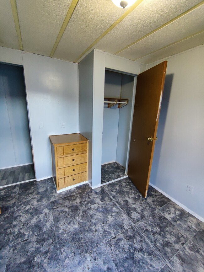 dormitorio 2_vista 2 - 462 Trice Rd