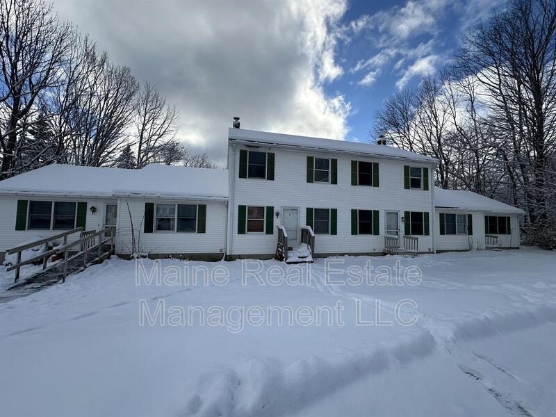 114 Main Rd S Unit E, Hampden, ME 04444 Condo for Rent in Hampden, ME