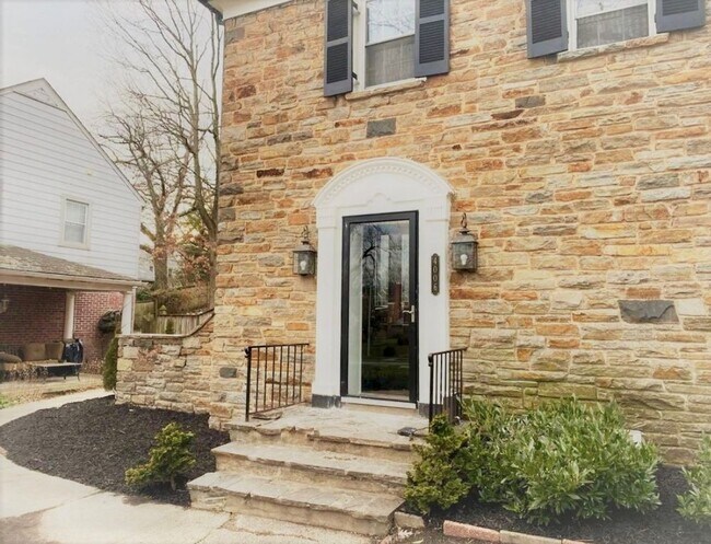 Foto del edificio - 4006 Loch Raven Blvd