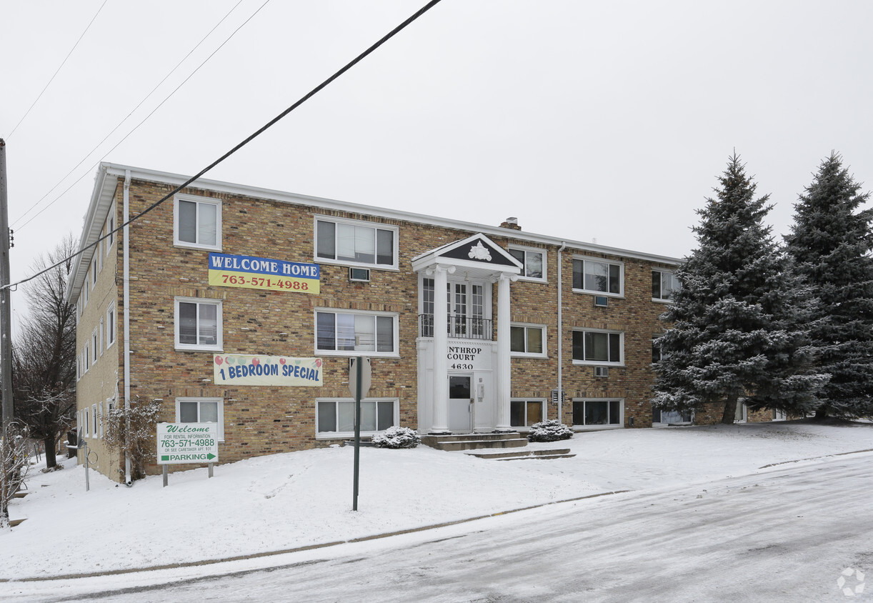 Primary Photo - Winthrop Court Apartments
