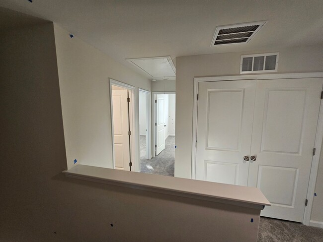 Foto del edificio - Brand New Townhome in Charlotte