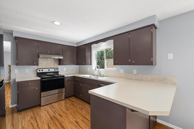 Foto del edificio - 3 Bed + Bonus in West Boise!