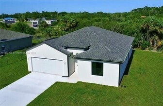 Building Photo - 8007 Vega Ct