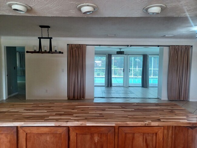 Foto del edificio - 4233 SE 8th Pl