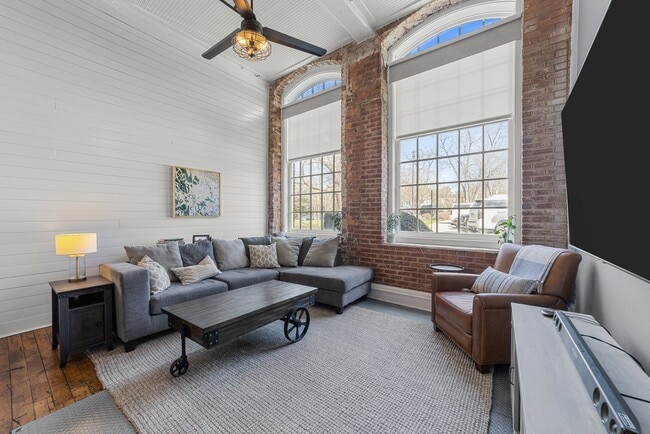 Living Room - 1535 Caraleigh Mills Ct