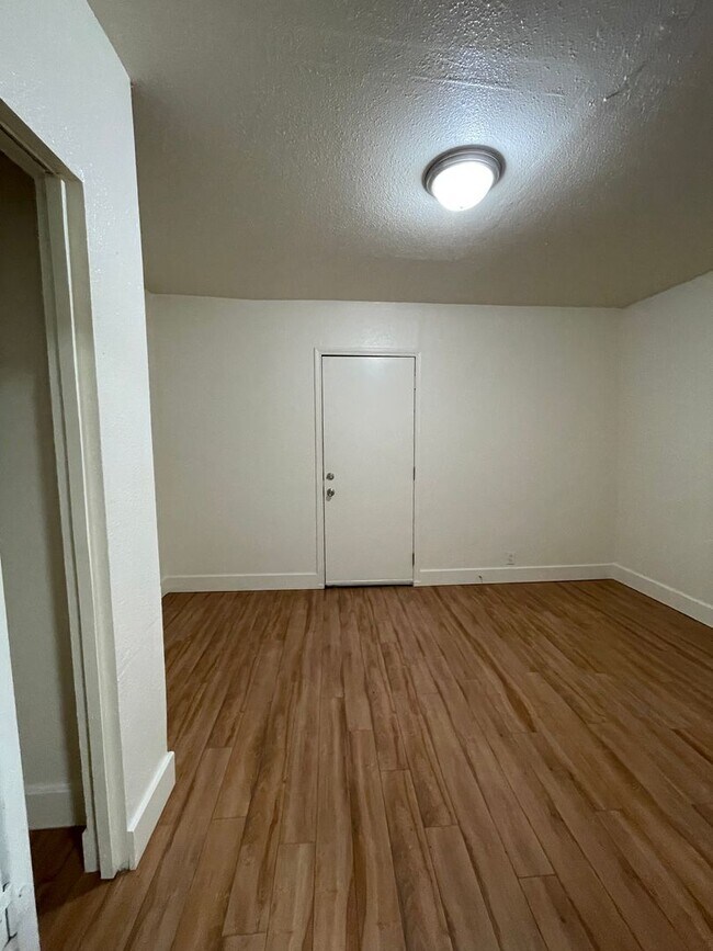 Foto del edificio - 1436-1438 3rd St