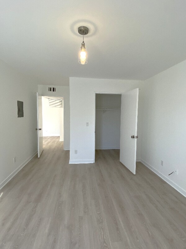 Foto del edificio - 465 Oak St