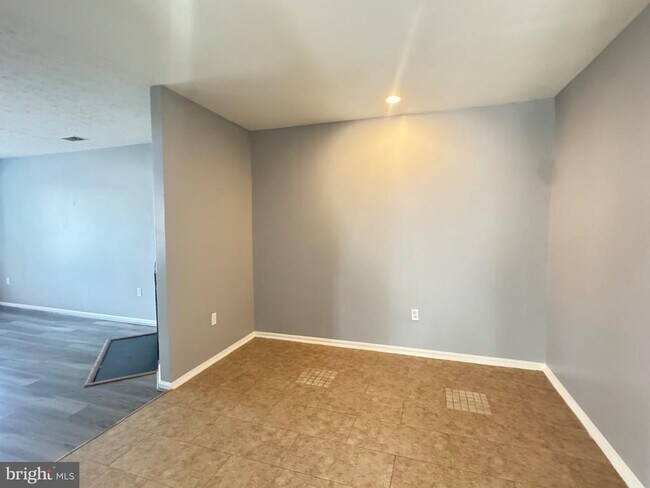Foto del edificio - 7233 Mill Creek Ct