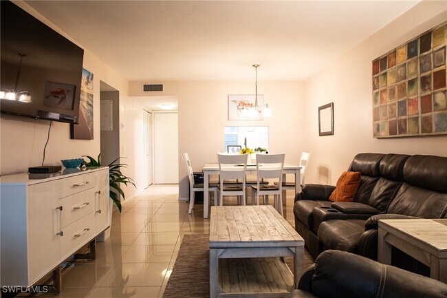 Foto del edificio - 1724 Pine Valley Dr