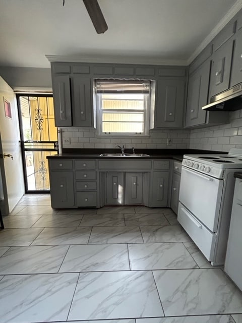 Tiled Flooring - 3210 Doverside Dr