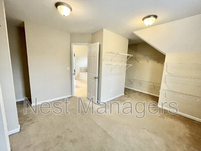 Foto del edificio - 311 Highgrove Dr