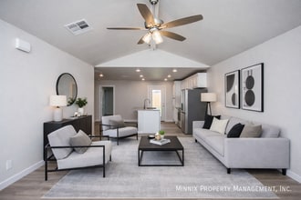 Building Photo - 310 E 77th St