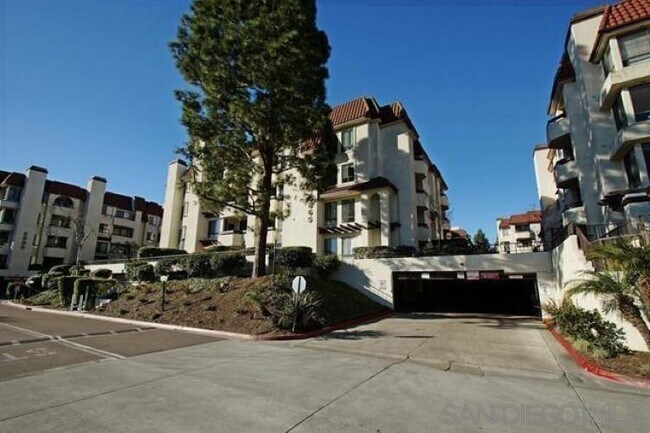 Foto del edificio - 5865 Friars Rd