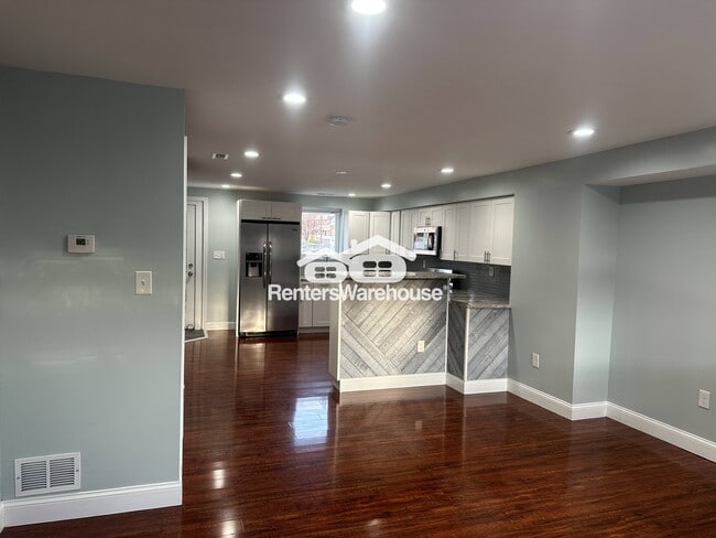 Building Photo - 4045 St Monica Dr