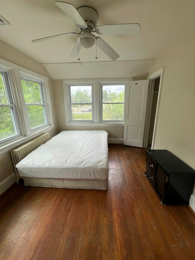 Photo - 1022 W 48th St Townhome