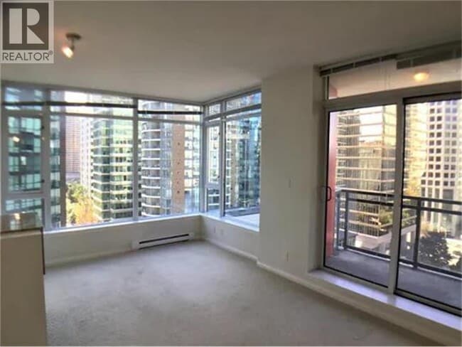 Building Photo - 1211 Melville St