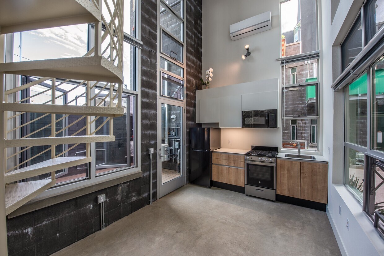 Primary Photo - 3586 Adams Avenue, Unit 07