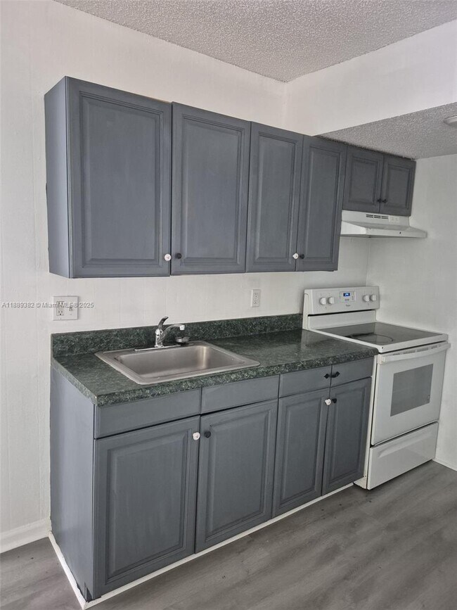 Foto del edificio - 2022 NW 43 Terrace