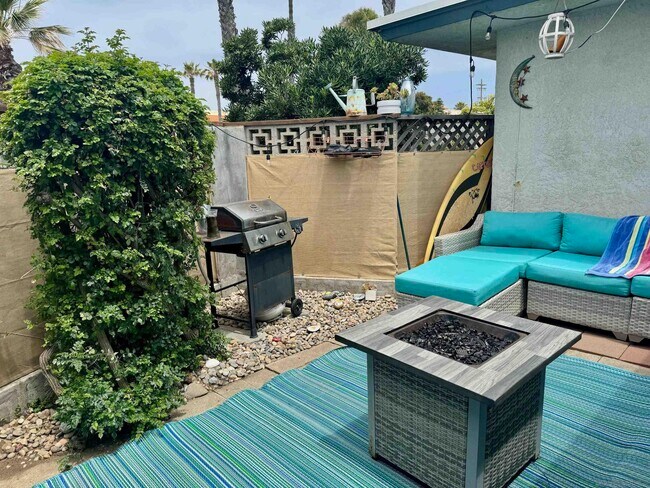 Building Photo - 1433 Sunset Cliffs Blvd