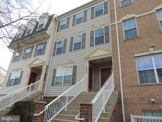 Building Photo - 12830 Rexmore Dr
