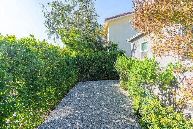 Foto del edificio - Cozy Home in Culver City!