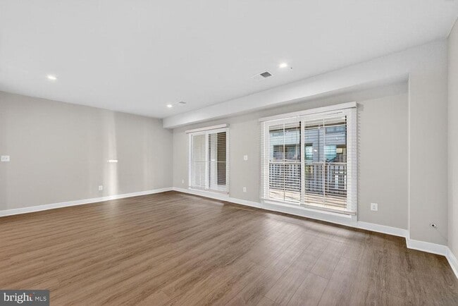 Foto del edificio - 1654 Kirkman St