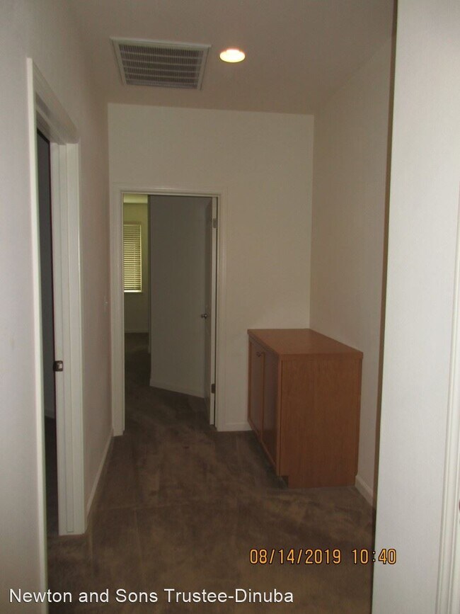 Building Photo - 3 br, 2 bath House - 1146 Heather  Ave.