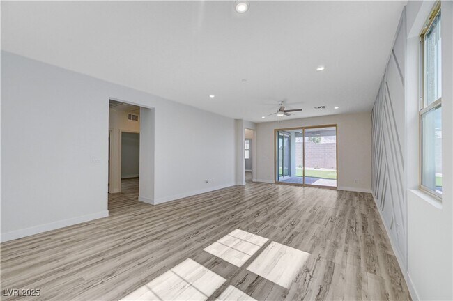Foto del edificio - 12470 Madison Pk Pl